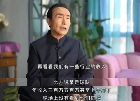 起先，剧中大热主题曲《Let it go》引起网友的翻唱热，各地方言版本层出不穷；